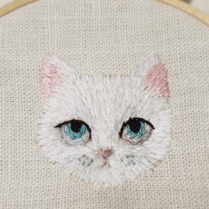 猫のブローチ(白猫)