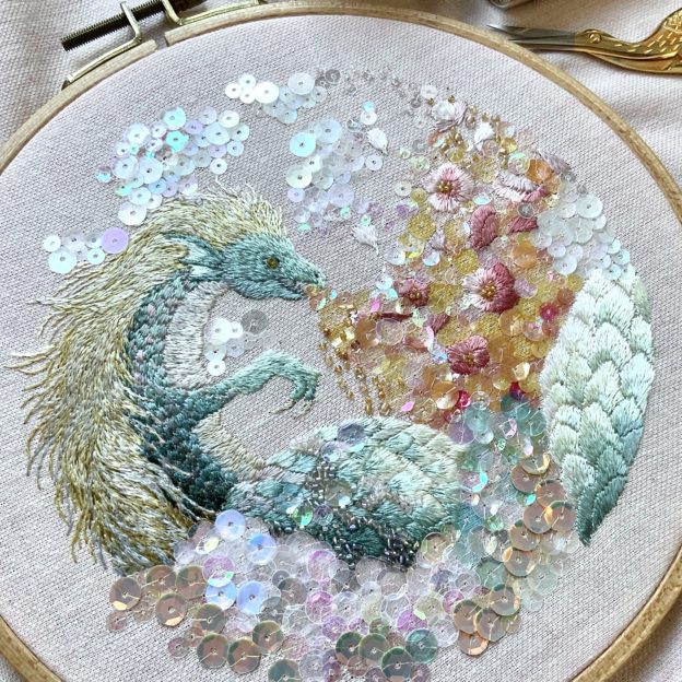 ドラゴン刺繍の進捗